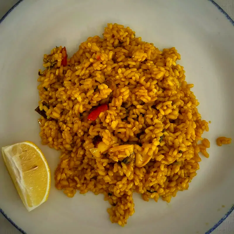 Arroz con verduras y limón
