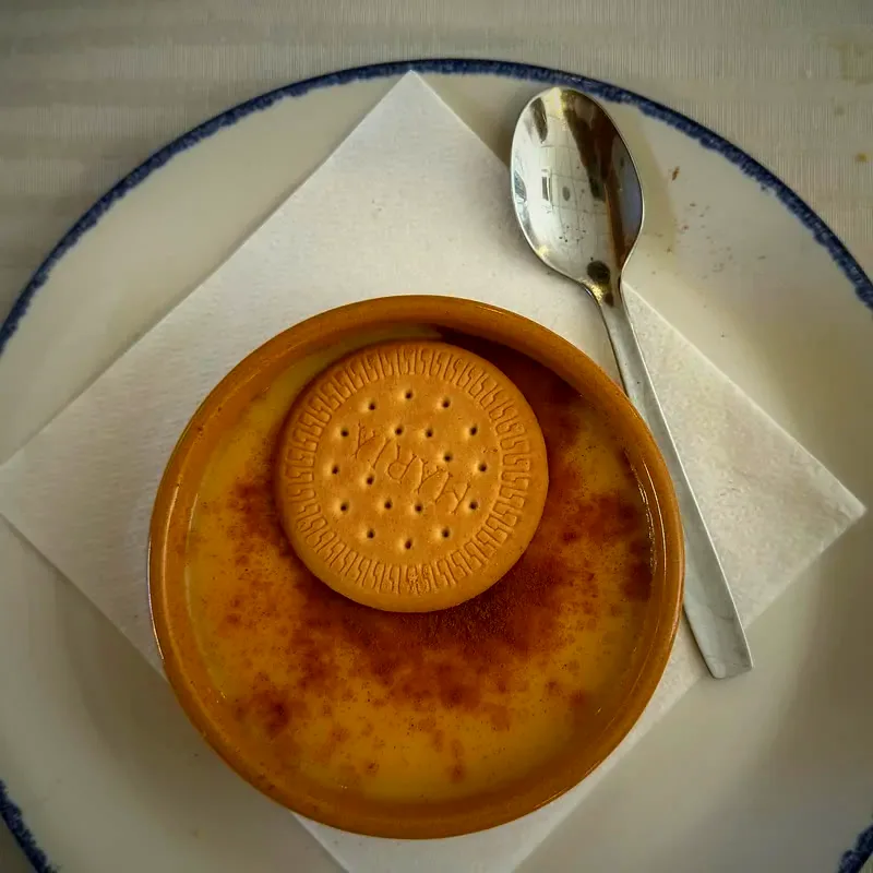 Natillas con galleta María y canela
