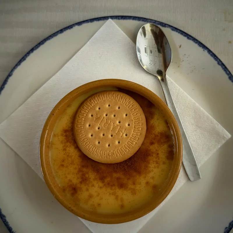 Natillas con galleta María y canela