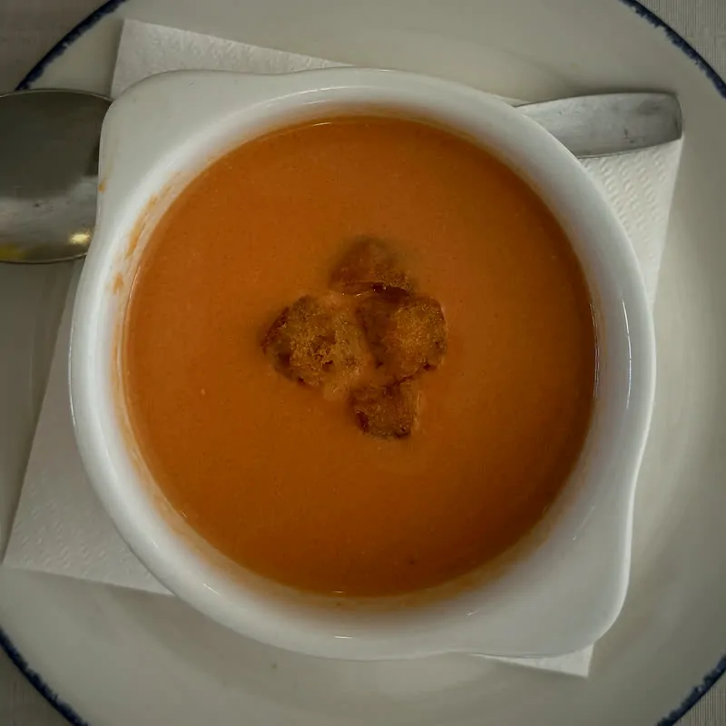 Gazpacho con picatostes