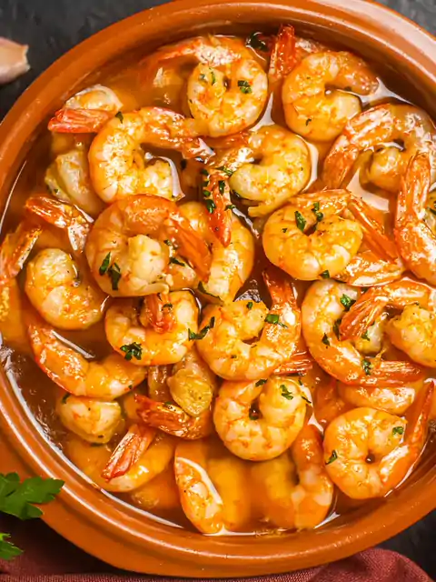 Gambas al ajillo en cazuela de barro