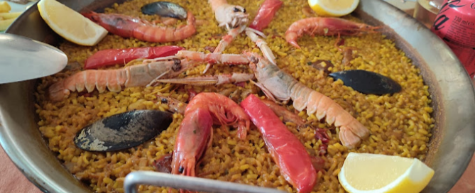 paella mixta del restaurante Esturión en Benidorm